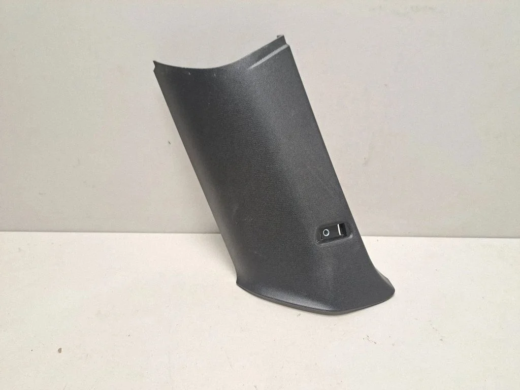 (C) pillar trim – BMW X3 G01 (2018-2024)
