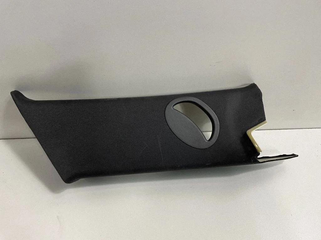 (C) pillar trim – BMW X5 E53 (1999-2006)