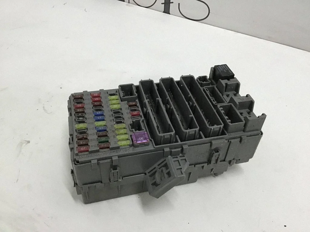 Kaitsmeplokk 52575LM – Honda CR-V (2007-2012)