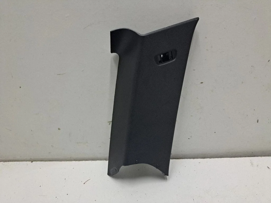 Osłona słupka C – BMW Seria 3 F30 F35 F31 (2012-2018)