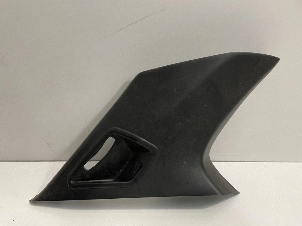 (C) piilari kate – BMW X5 E70 (2006-2013)