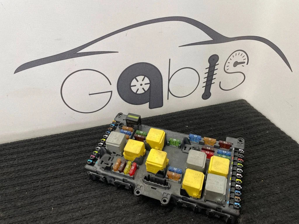 Drošinātāju bloks A6395450801