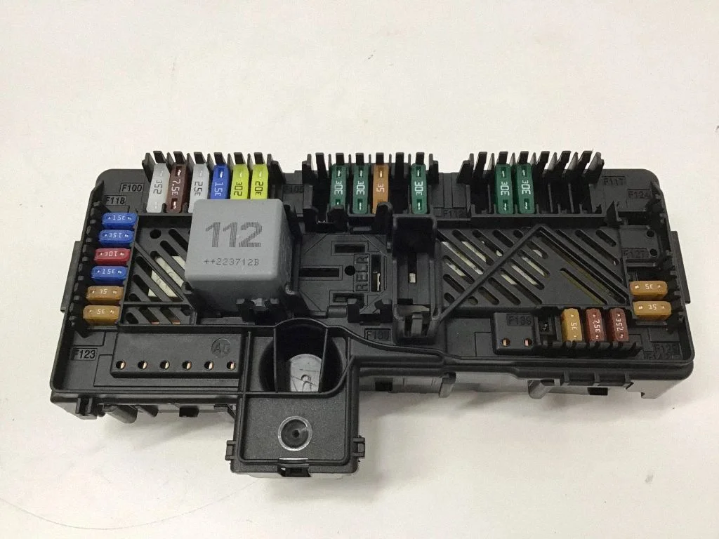 Drošinātāju bloks A2239067903