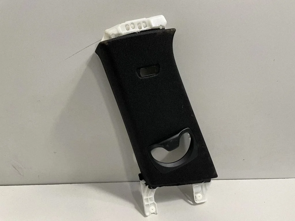 (B) piilari kate (alumine) – BMW 4-seeria F32 F33 (2013-2020)