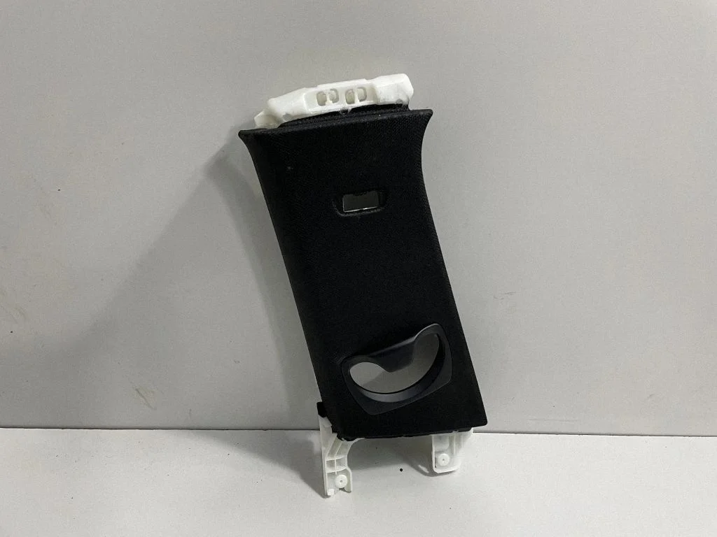 (B) piilari kate (alumine) – BMW 4-seeria F32 F33 (2013-2020)
