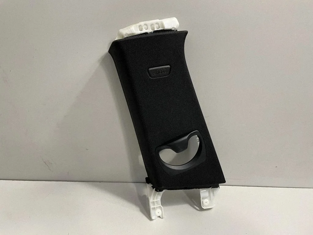 (B) piilari kate (alumine) – BMW 4-seeria F32 F33 (2013-2020)