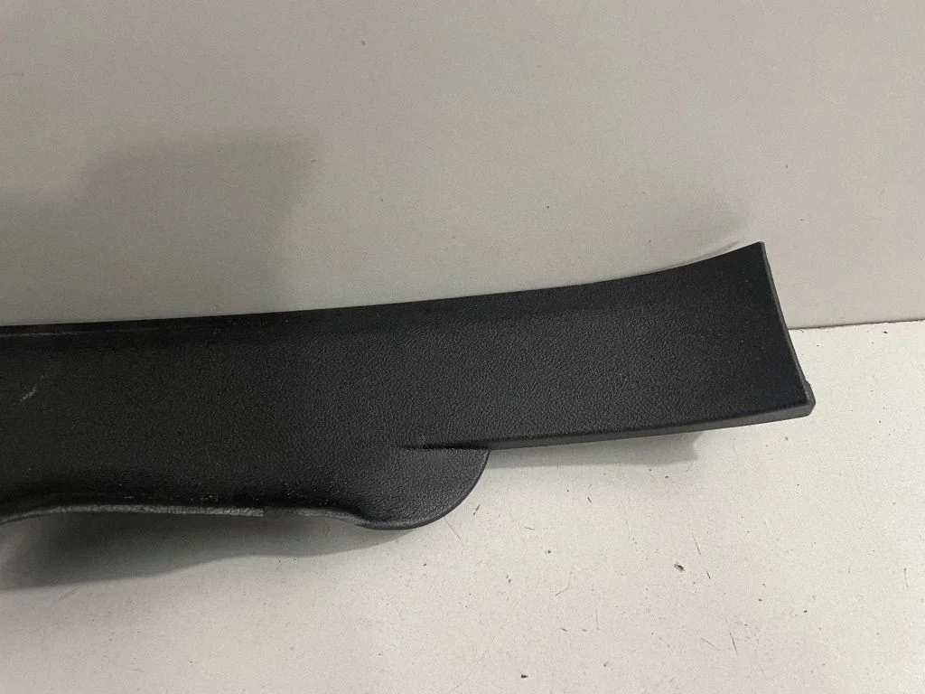 Aizmugurējā sliekšņa apdare (iekšējā) 7375728