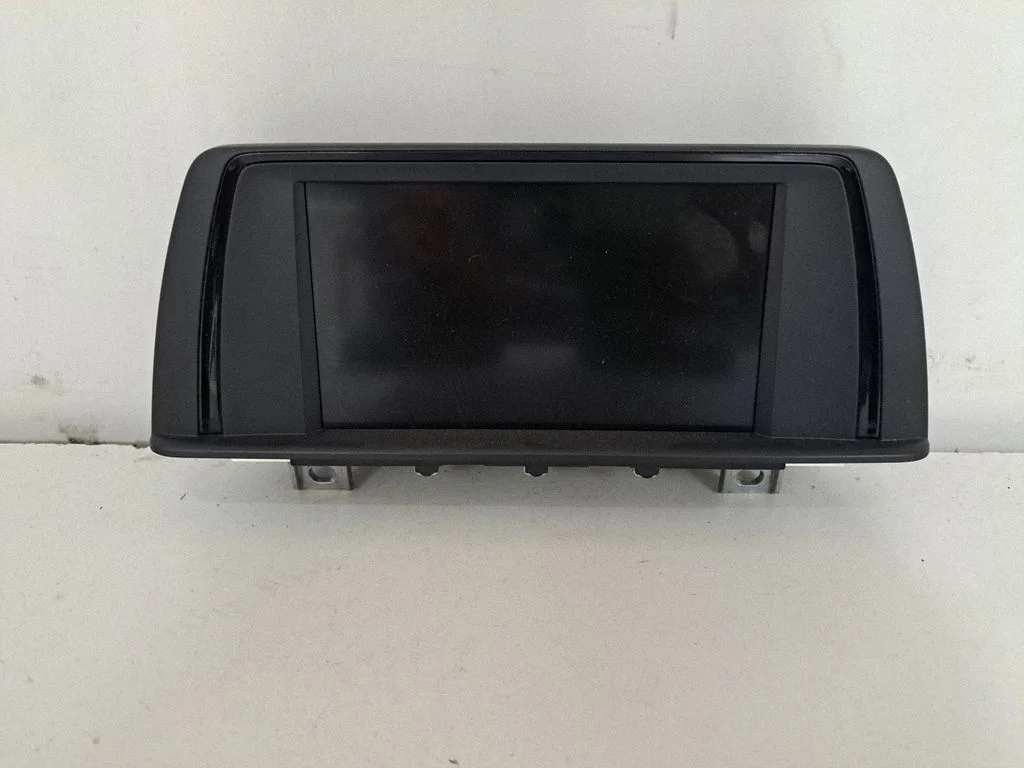 Screen/display/small screen – BMW 3 Series F30 F35 F31 (2012-2018)