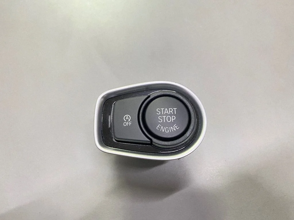 Automobilio užvedimo jungtukas