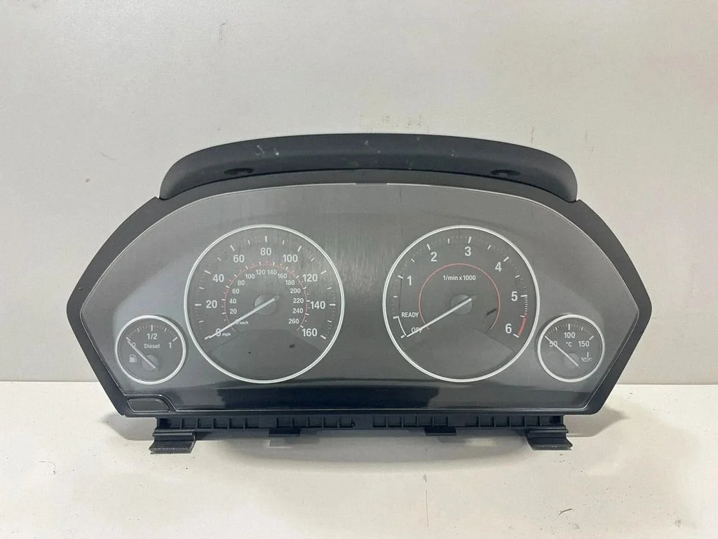 Spidometrs (instrumentu panelis) – BMW 4. sērija F32 F33 (2013-2020)
