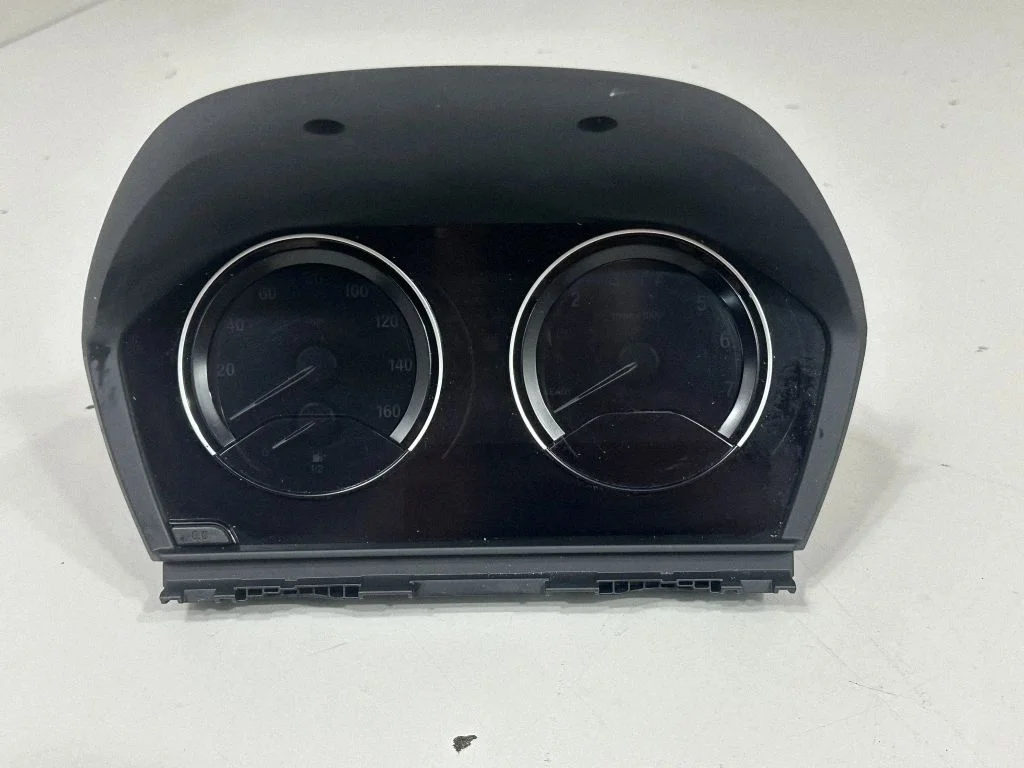 Speedometer (instrument cluster) 5B413D1