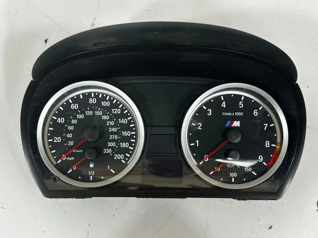 Speedometer (instrument cluster) 7841927