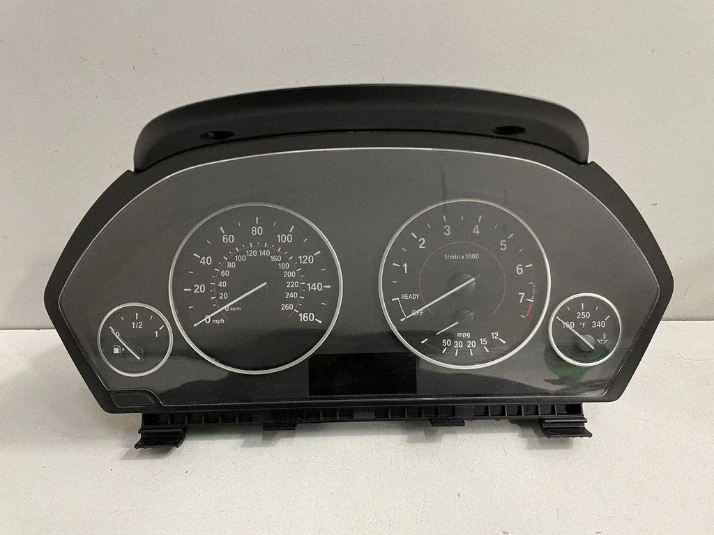 Spidometrs (instrumentu panelis) – BMW 4. sērija F32 F33 (2013-2020)