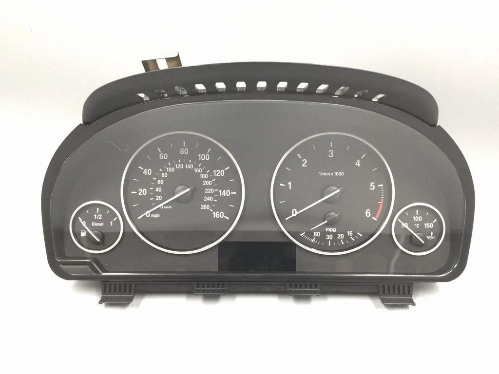 Spidometrs (instrumentu panelis) – BMW 5. sērija F10 F11 (2009-2016)