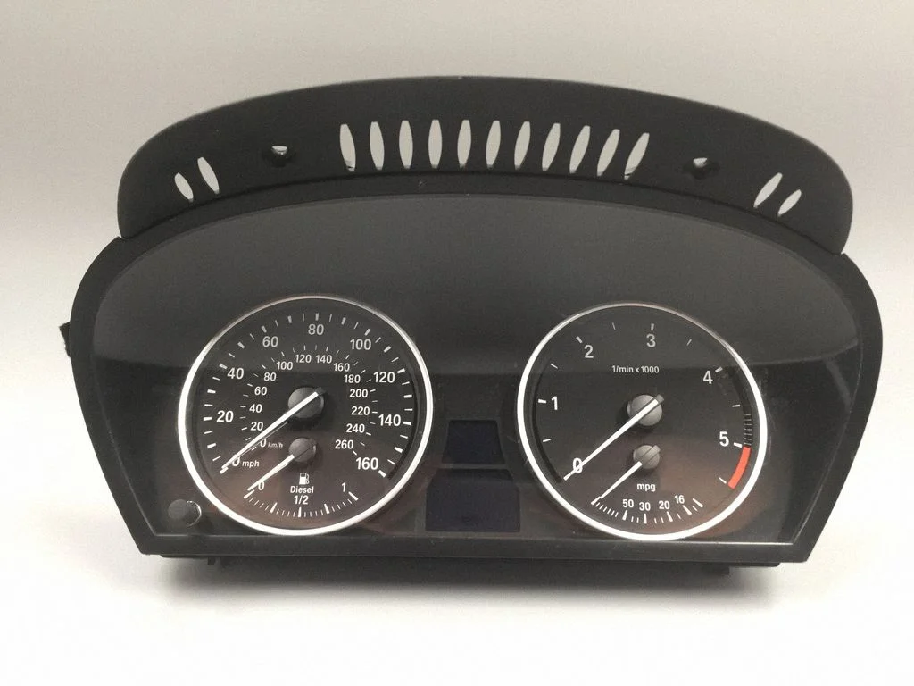 Spidometrs (instrumentu panelis) – BMW X5 E70 (2006-2013)