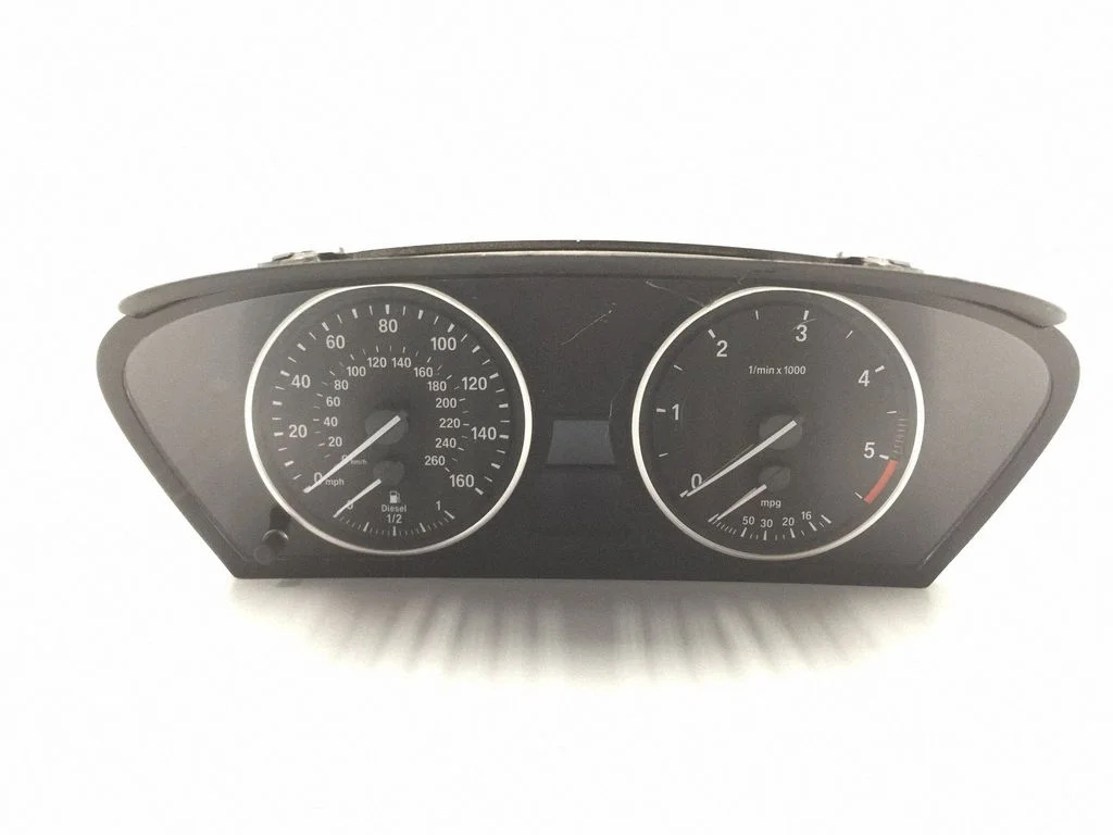Spidometrs (instrumentu panelis) – BMW X5 E70 (2006-2013)