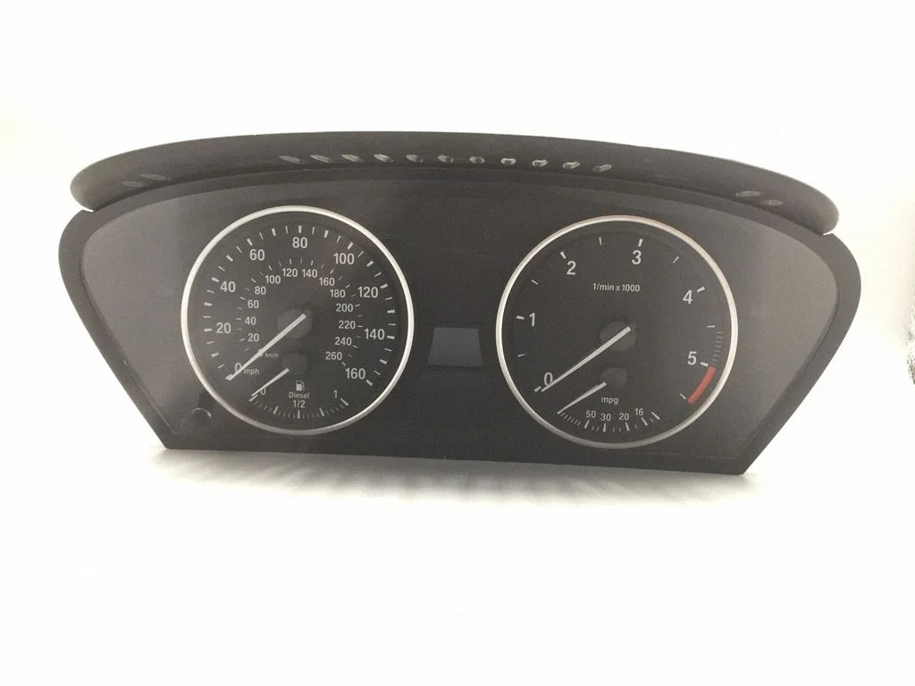 Spidometrs (instrumentu panelis) – BMW X5 E70 (2006-2013)