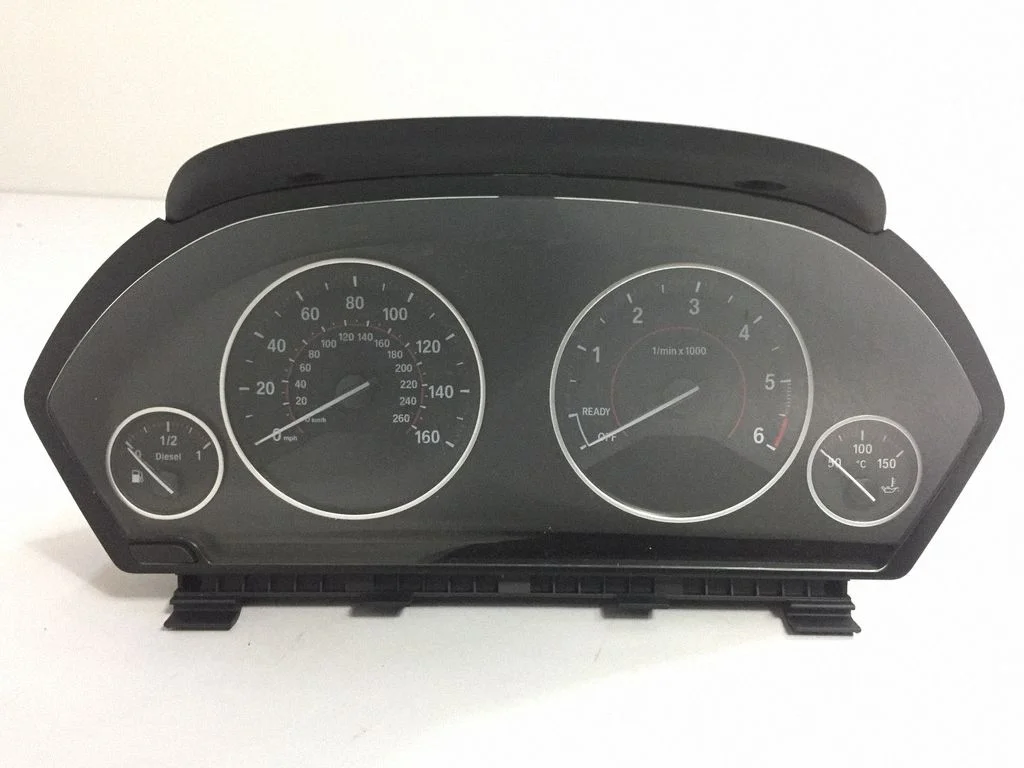 Spidometrs (instrumentu panelis) – BMW 4. sērija F32 F33 (2013-2020)