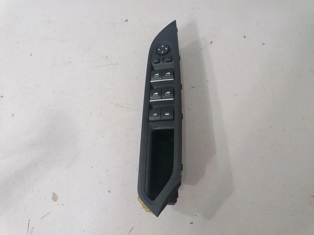 Electric window control switch – BMW 6 Series F12 F13 (2010-2018)