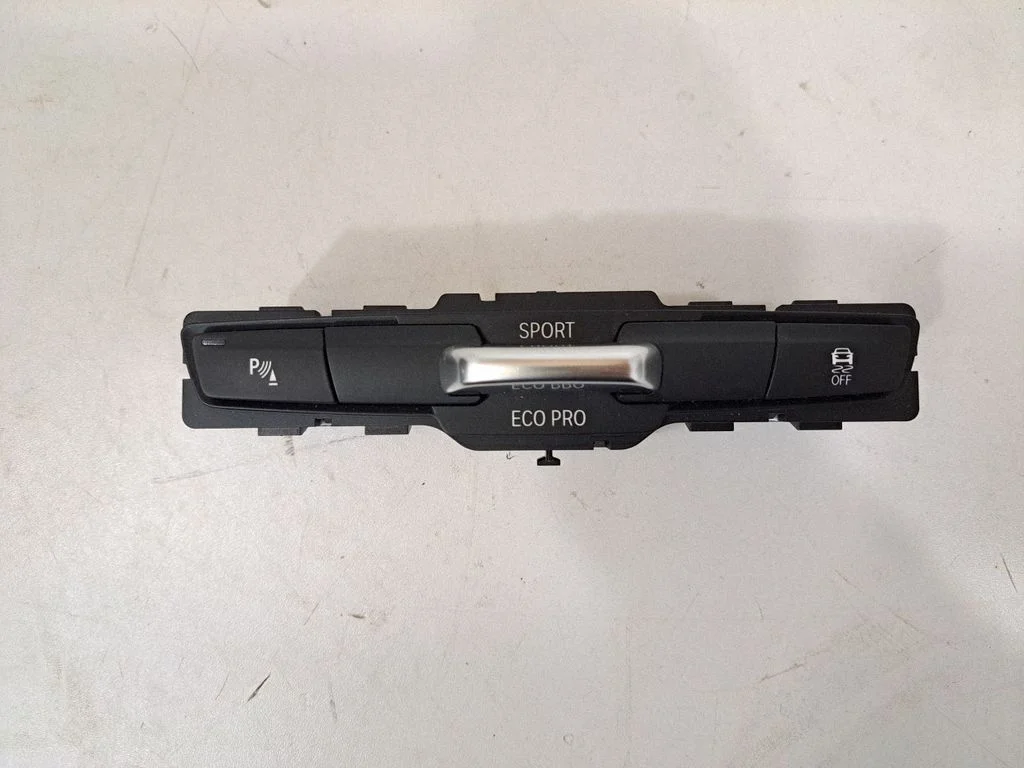 Muud lülitid / nupud / hoovad 9323941 – BMW 2-seeria F46 (2015-)