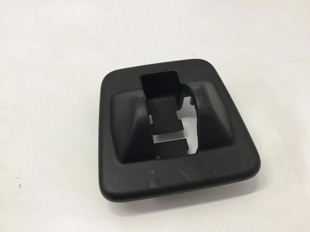 Muu salongiosa 4M0883687 – Audi Q7 4M (2015-)