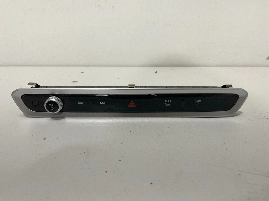 Interior fan control switch 5A64198 – BMW XM (2022-)