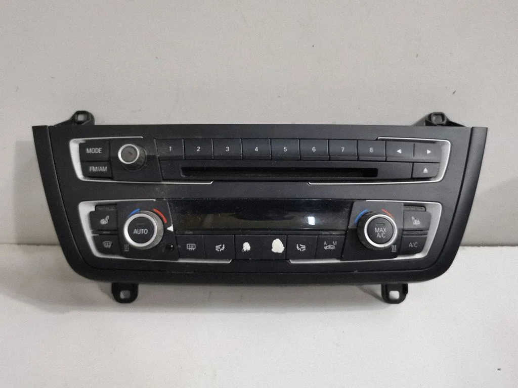 Salona ventilatora regulēšanas slēdzis 9261103