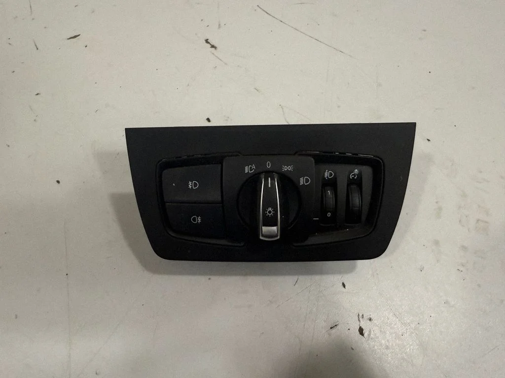 Light switch – BMW 3 Series F30 F35 F31 (2012-2018)