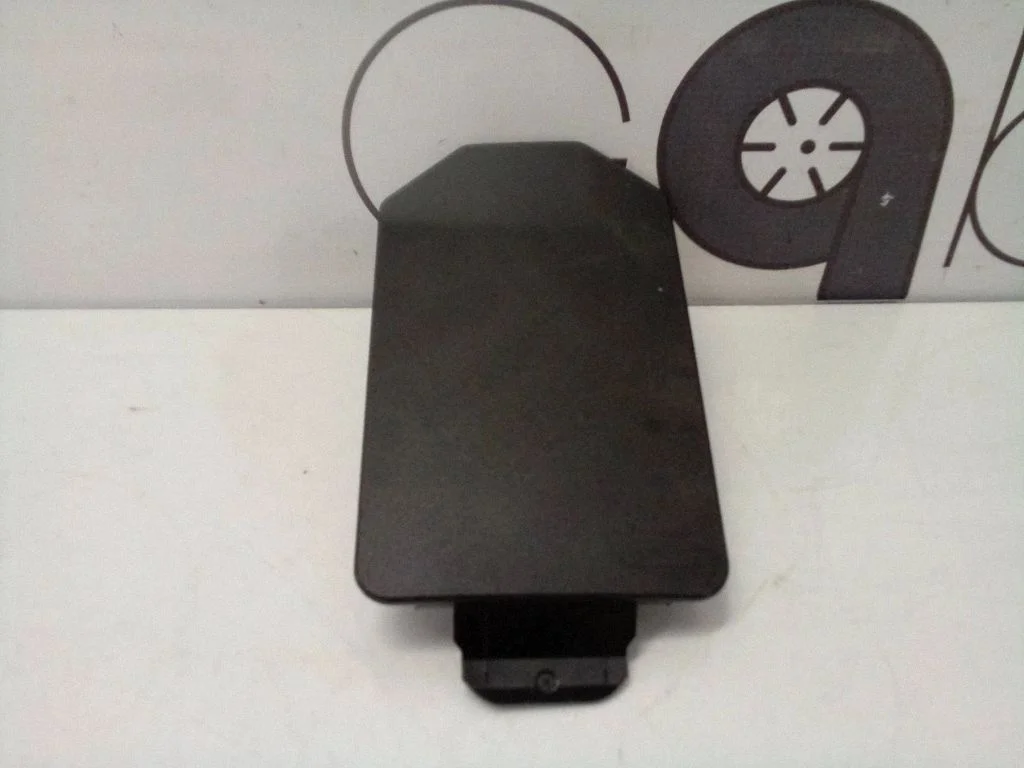 Muu salongiosa 4M0971981 – Audi Q4 e-tron (2021-)