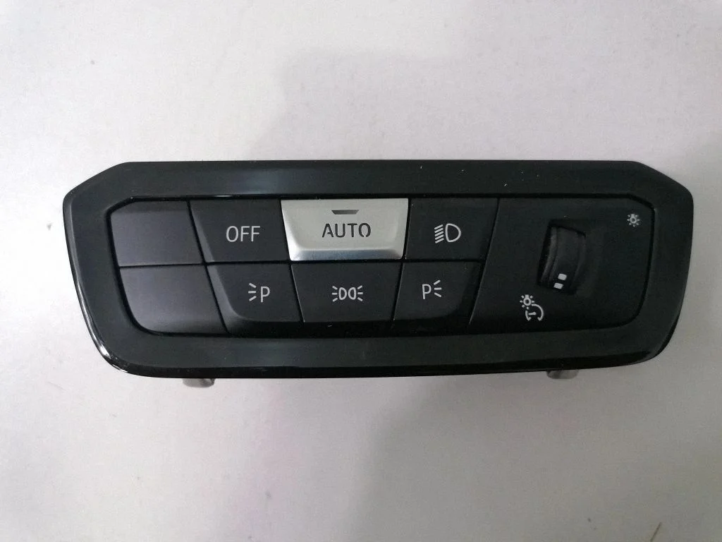Gaismu slēdzis – BMW 3. sērija G20 G21 (2019-)