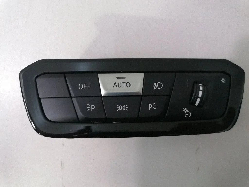 Gaismu slēdzis – BMW 3. sērija G20 G21 (2019-)