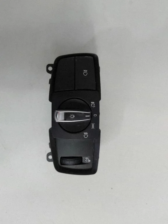 Gaismu slēdzis – BMW X5 E70 (2006-2013)