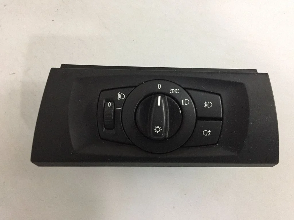 Przełącznik świateł – BMW Seria 3 E90 E91 (2005-2012)