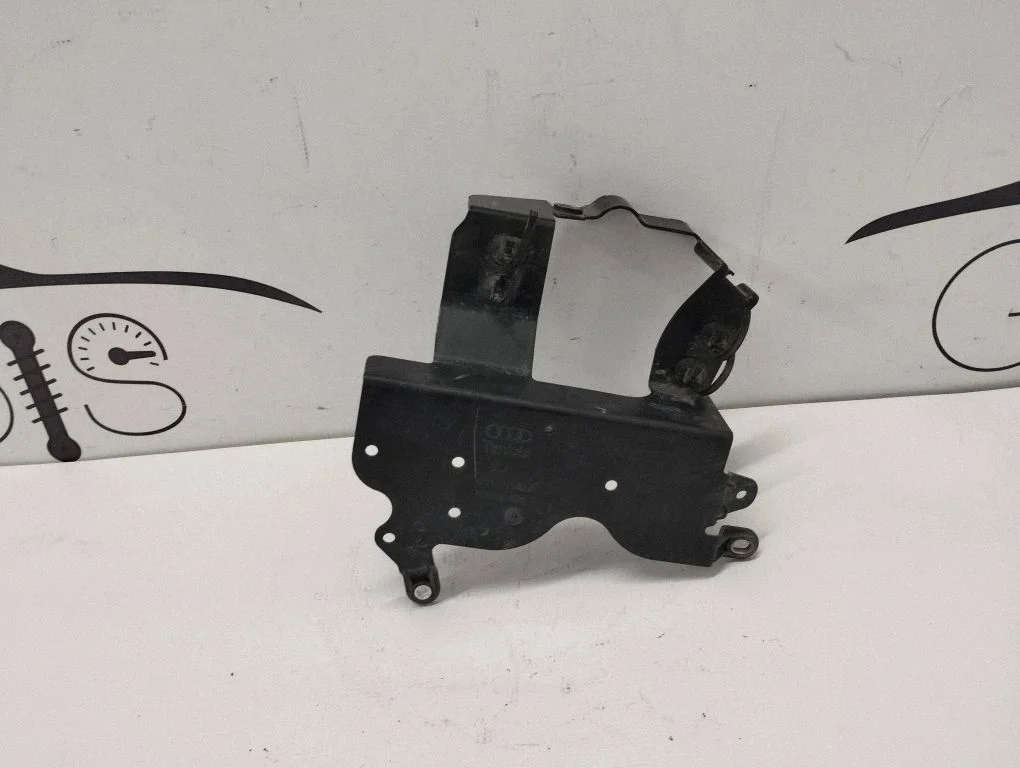 Muu salongiosa 4KE971502B – Audi Q4 e-tron (2021-)