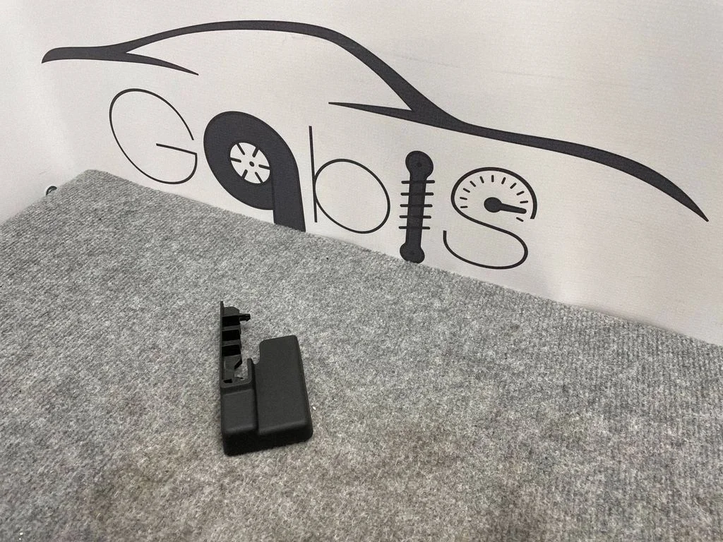 Pozostałe części wnętrza CK52600D12AB – Land Rover Range Rover Sport L494 (2013-)
