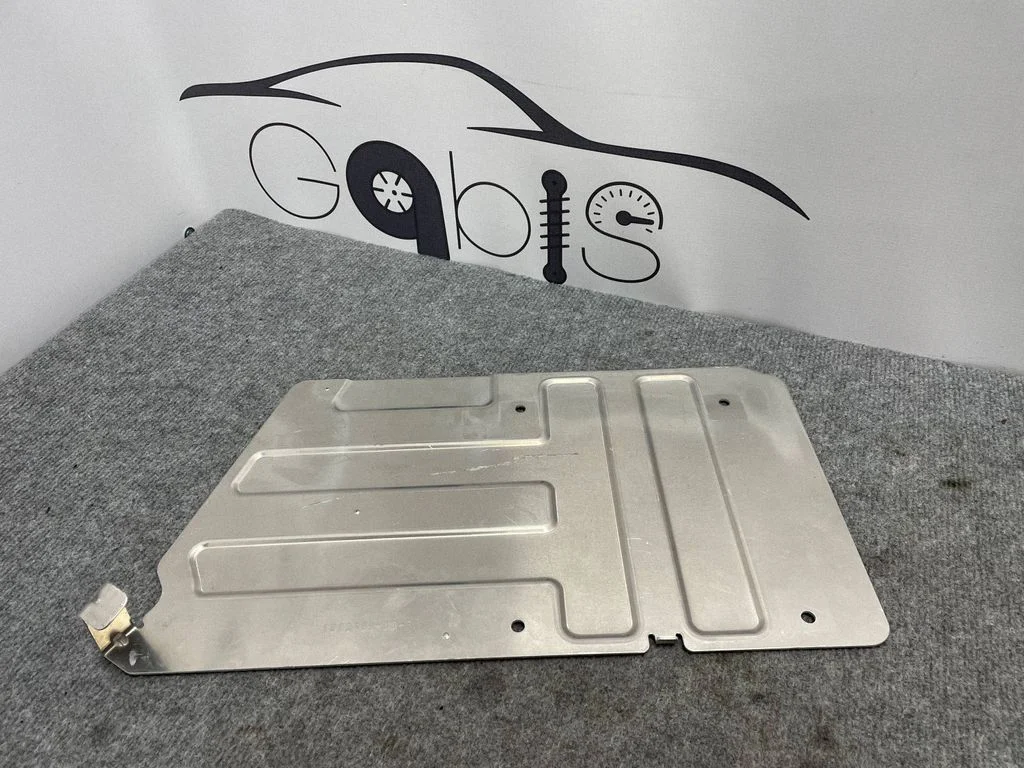 Pozostałe części wnętrza 101349900F – Tesla Model S (2012-)