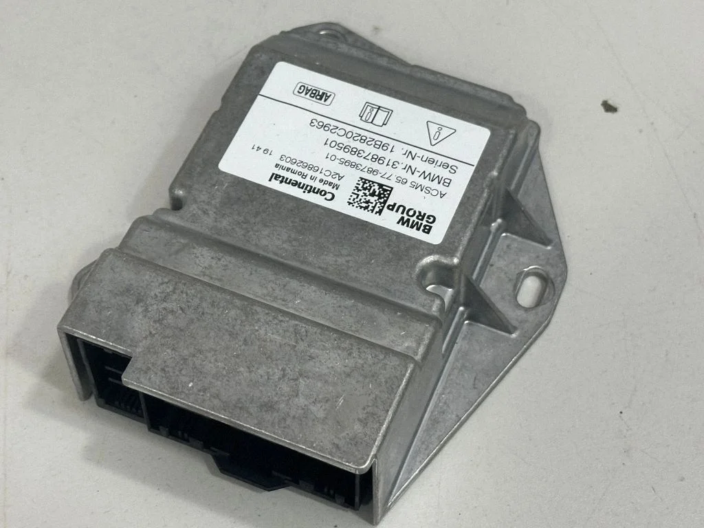 Drošības spilvenu vadības bloks 9873895