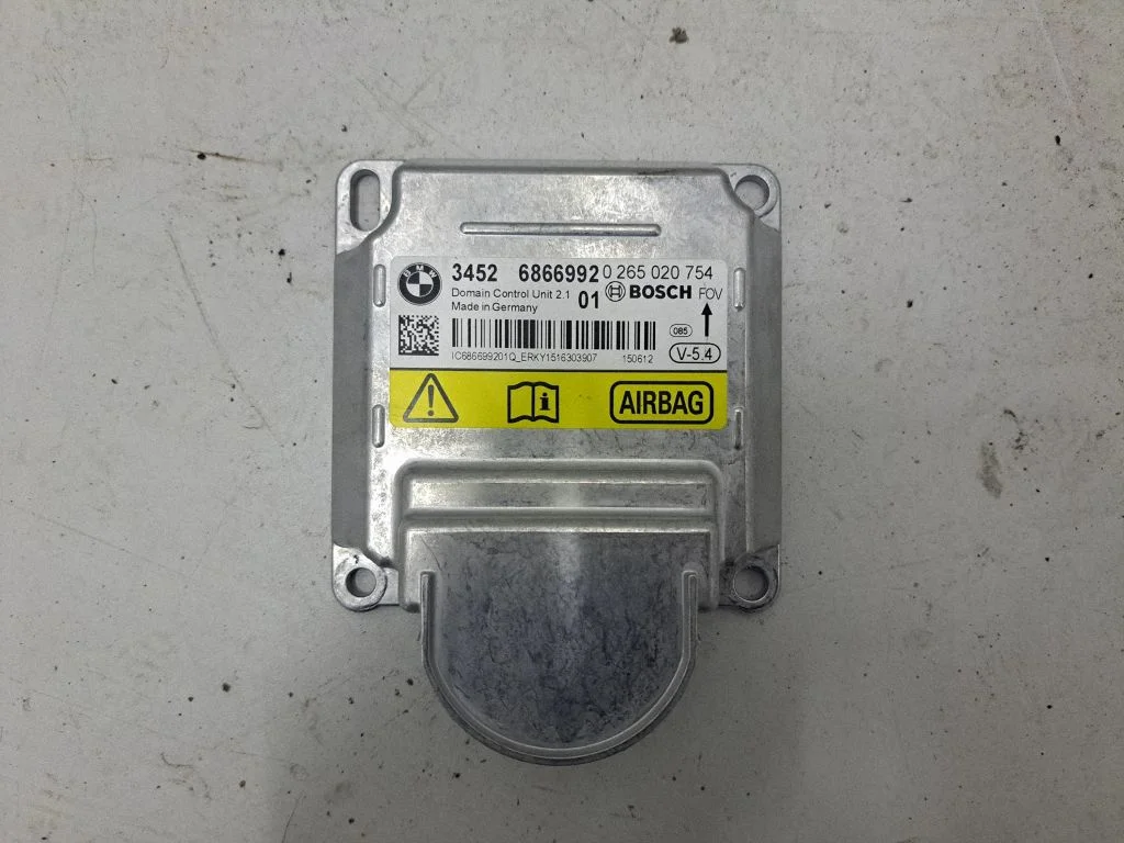 Drošības spilvenu vadības bloks 6866992