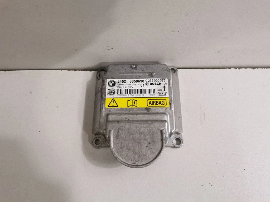 Drošības spilvenu vadības bloks – BMW 3. sērija F30 F35 F31 (2012-2018)