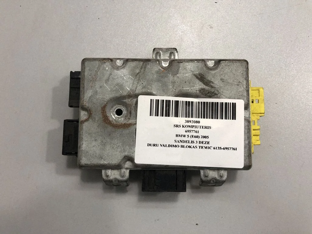 Drošības spilvenu vadības bloks – BMW 5. sērija E60 E61 (2004-2010)