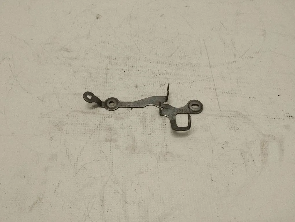 Kita variklio skyriaus detalė