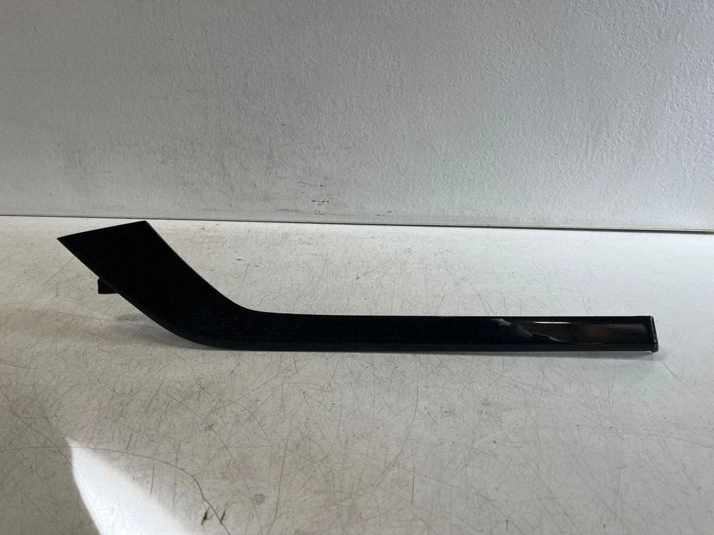 Tagumise ukse viimistlusriba 4M0867419 – Audi Q7 4M (2015-)