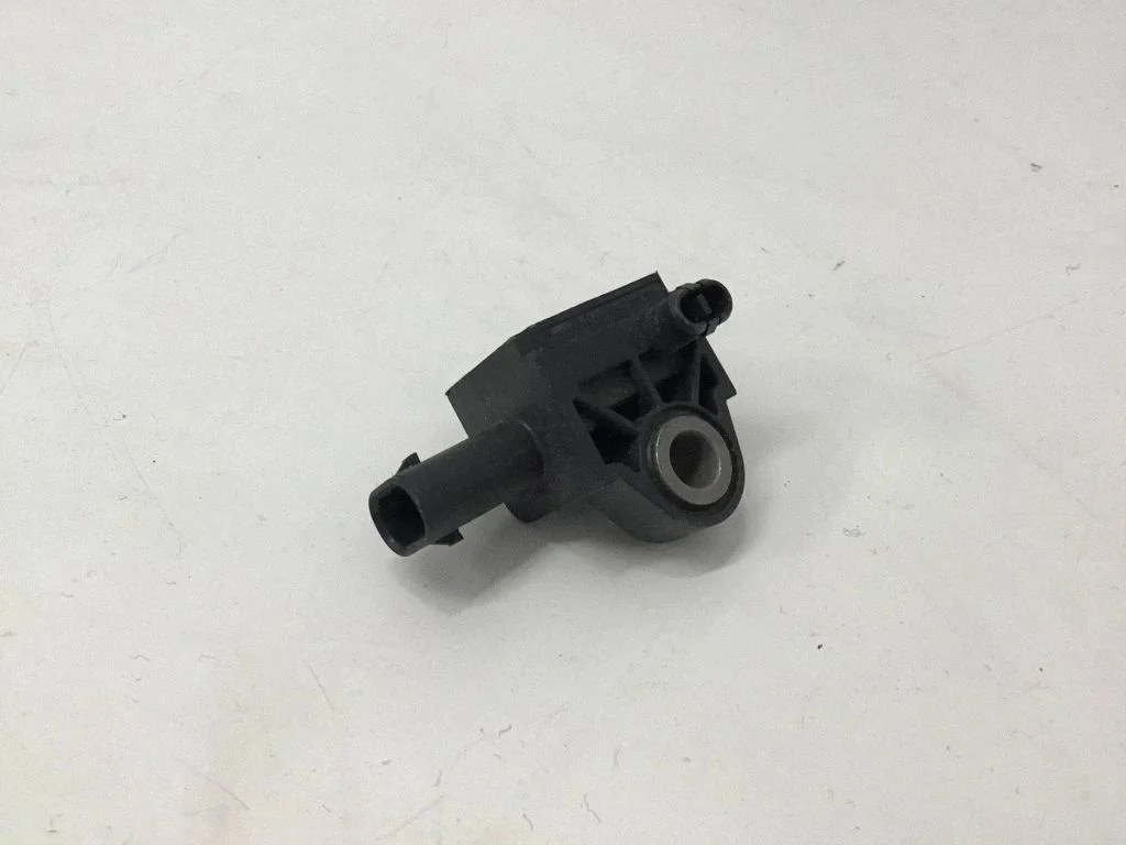 Airbag deployment crash/impact sensor 9224177