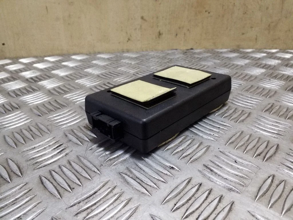 Phone control unit/module B67824252