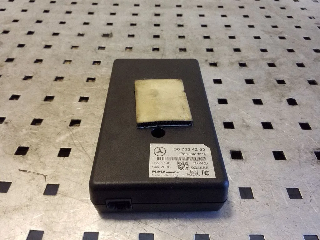 Telefoni juhtplokk B67824252