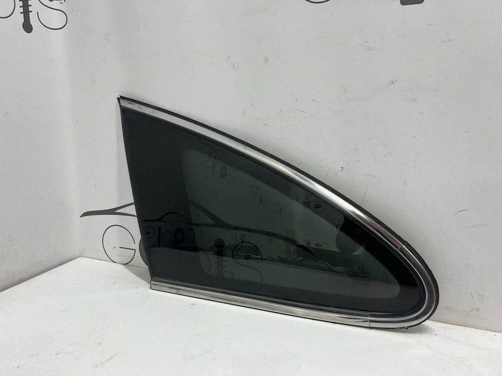 Tagumine kere külgklaas E643R00623 – Honda CR-V (2007-2012)