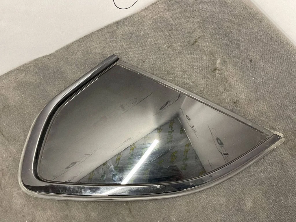 Rear side window 10507089831