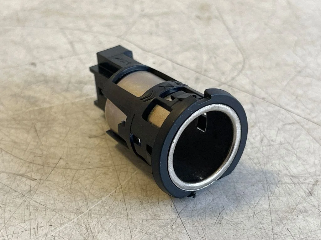12 V lizdas (gale)