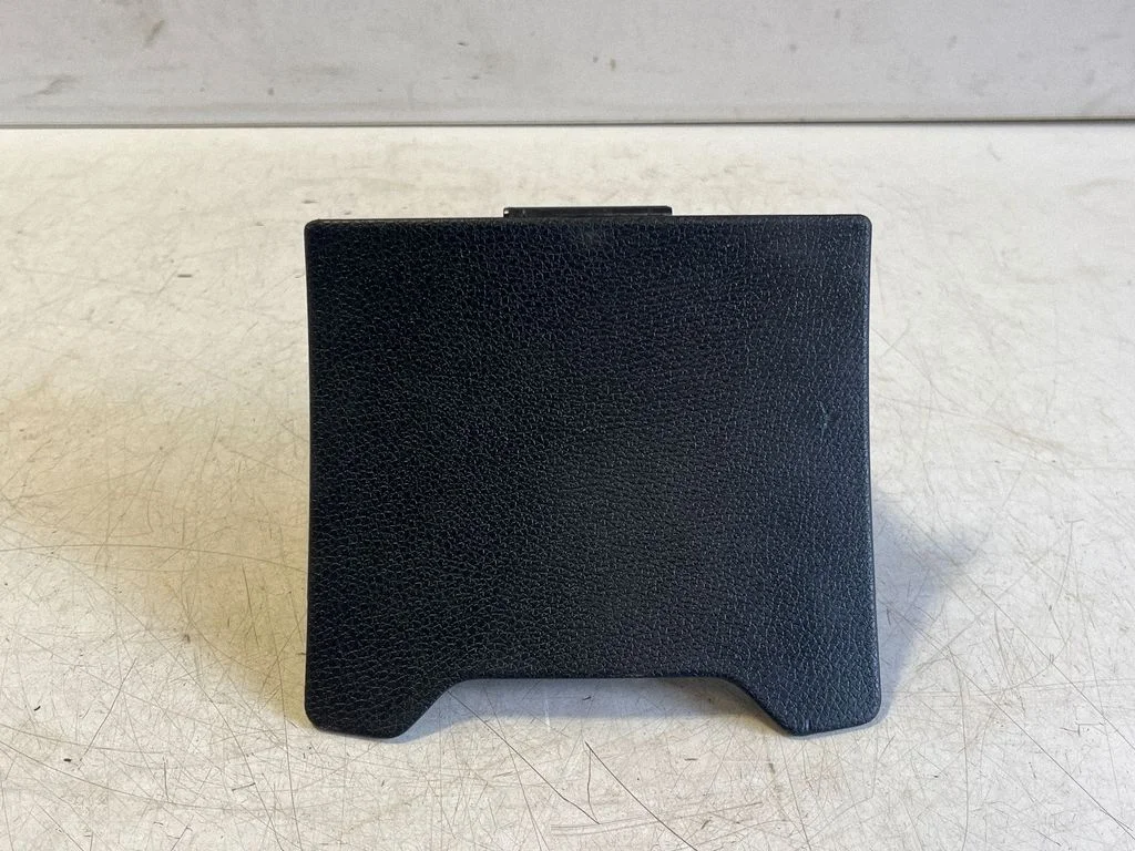 12 V lizdas (gale)