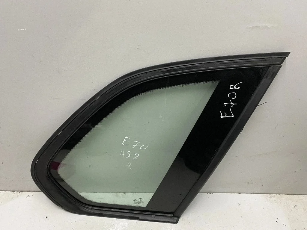 Mazais „A" aizmugurējo durvju stikls – BMW X5 E70 (2006-2013)